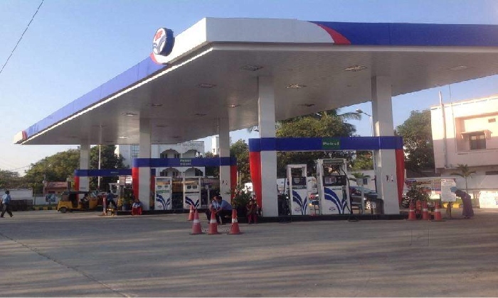 Telangana Govt Exempted Petrol Bunks From Lockdown-TeluguStop.com