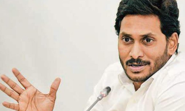  Ycp Govt Facing Troubles In Courts, Ys Jagan, Ap Government, Ap Cm Jagan, Ysrcp,-TeluguStop.com