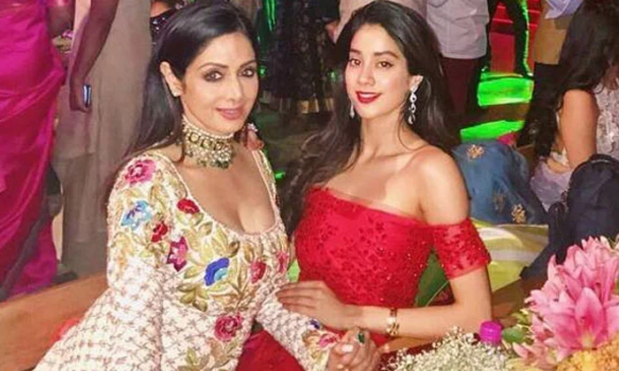  Actress Sridevi Wanted Janhvi Kapoor To Become A Doctor, Sridevi, To Become Doct-TeluguStop.com