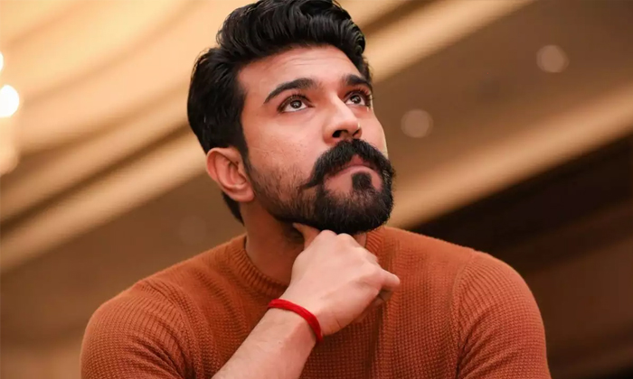  Ram Charan Also Promote Ek Mini Katha Movie In Social Media , Allu Arjun, Ek Min-TeluguStop.com