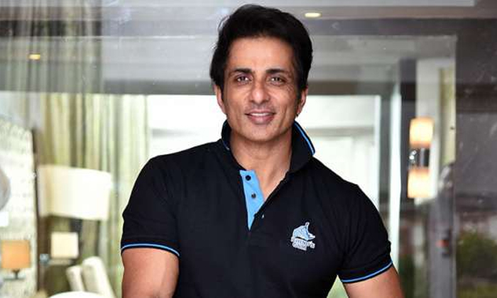  Some Social Media Sonu Sood Fans Trolling Star Heroes, Film News, Social Media,-TeluguStop.com