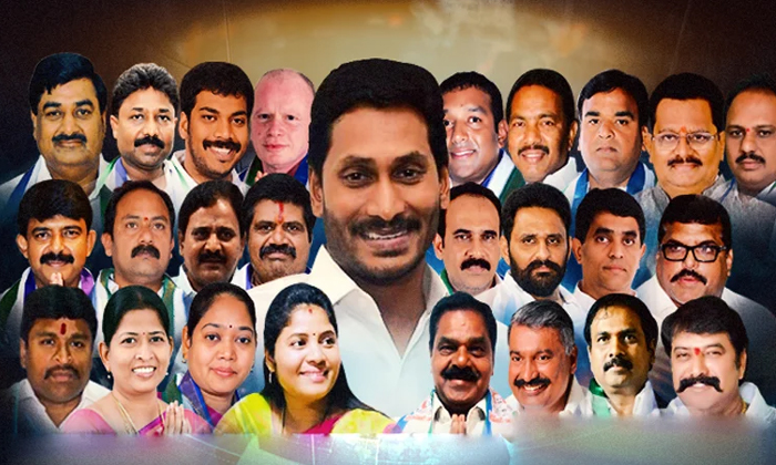 Jagan Will Soon Make Changes In The Ap Cabinet, Ap Cm Jagan, Tdp, Chandrababu, C-TeluguStop.com