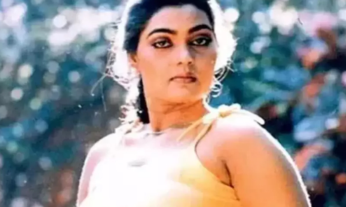 Telugu Chennaivahini, Devi Varaprasad, Item, Raghavendra Rao, Silk Smitha, Tolly