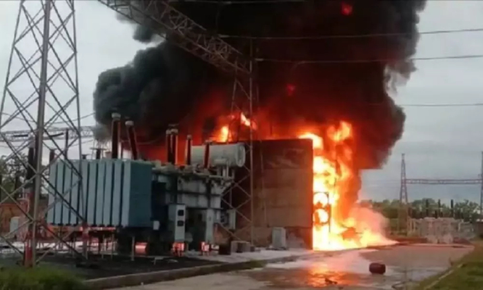  A Massive Fire Broke Out In A Substation In Bhadradri Kottagudem District-TeluguStop.com