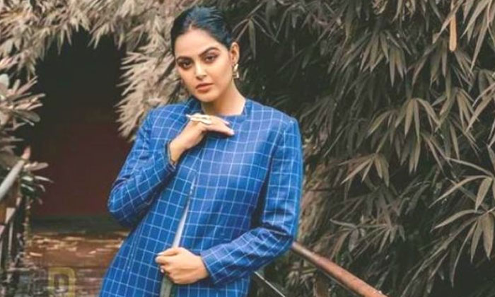  Monal Gajjar Buys A House In Hyderabad, Tollywood, Telugu Heroine, Bigg Boss Sea-TeluguStop.com