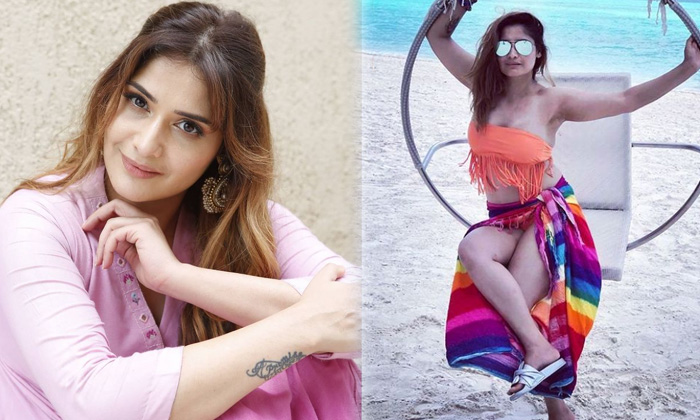 South Indian Actress Aarti Singh Sensational Images-telugu Trending Latest News Updates South Indian Actress Aarti Singh High Resolution Photo