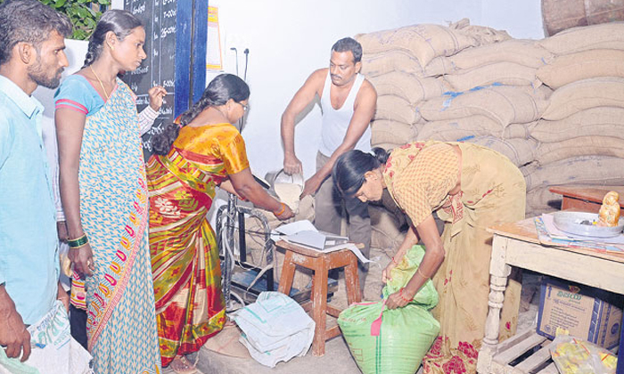  Vacancies Of Ration Dealers Will Be Filled Soon Telangana, Minister Gangula Kama-TeluguStop.com