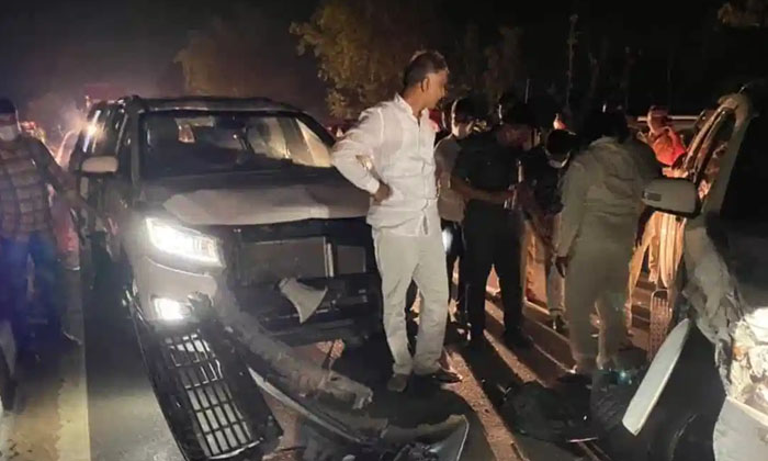  Telangana Minister Harish Rao Narrowly Missed Accident Telangana Minister, Haris-TeluguStop.com