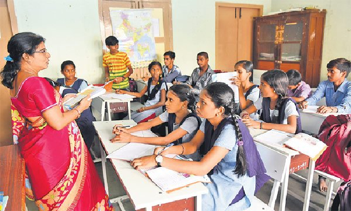  T’gana Govt Focuses On Teachers Working In Schools Without Students!!!-TeluguStop.com