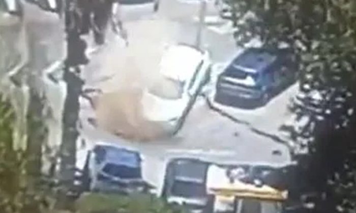 Telugu Car, Mexico, Massive Hole-Latest News - Telugu