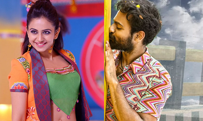 Telugu Bollywood, Desparately, Rakul Preet, Tollywood, Uriyan, Vishnav Teja-Movi