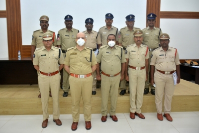  Duo Involved In 19 Chain Snatchings Arrested In Andhra-TeluguStop.com