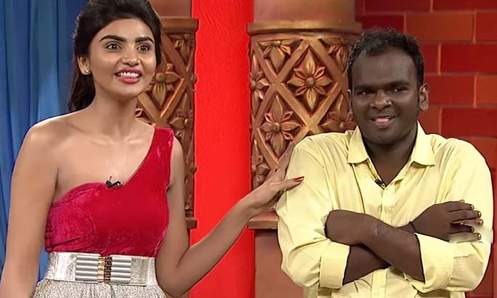 Telugu Anchor Varsha, Emanuel, Emuanuel, Jabardasth Show, July-Movie