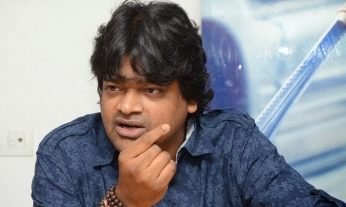  Harish Shankar Blocking Power Star Fans On Twitter, Harish Shankar, Power Star F-TeluguStop.com