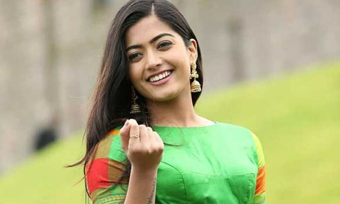  Tollywood Heros Hot Show In Social Media, Tollywood  Heroines , Tollywood , Boll-TeluguStop.com