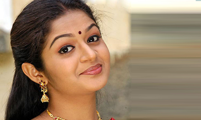  Senior Actress Turns To Truck Driver Truck Driver, Actress Turns, Corona , Keral-TeluguStop.com