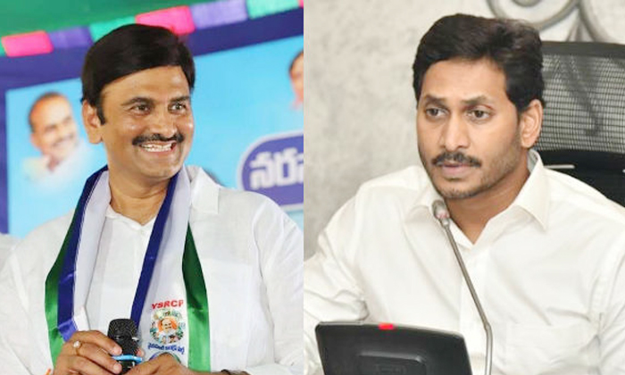  Ycp Party Troubled With The Letters Of Rebel Mp Raghurama,  Ysrcp, Ap, Rebal Mp,-TeluguStop.com