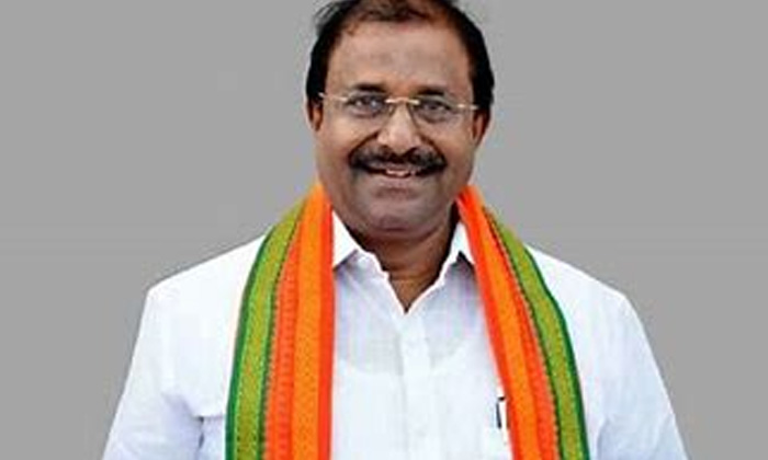  Ap Bjp Leaders Who Met The Union Minister Bjp, Somu Veeraaju, Gajendra Shakevath-TeluguStop.com