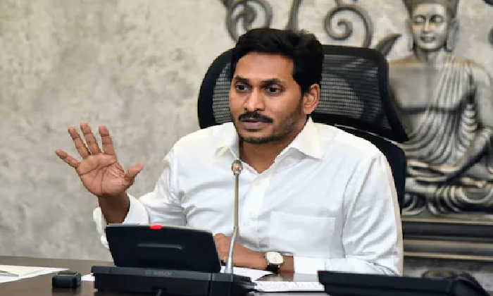  Ap Govt To Introduce Ews Reservation In Employment As Well-TeluguStop.com