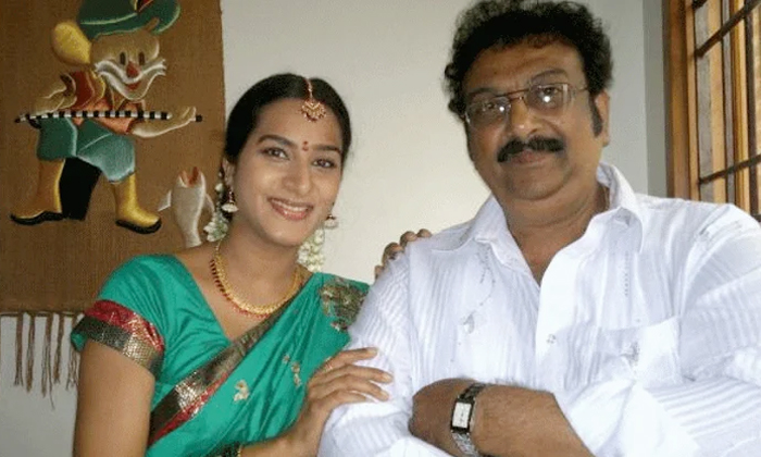  Character Artist Surekha Vani Get Emotional To Remembering Her Husband Suresh Te-TeluguStop.com