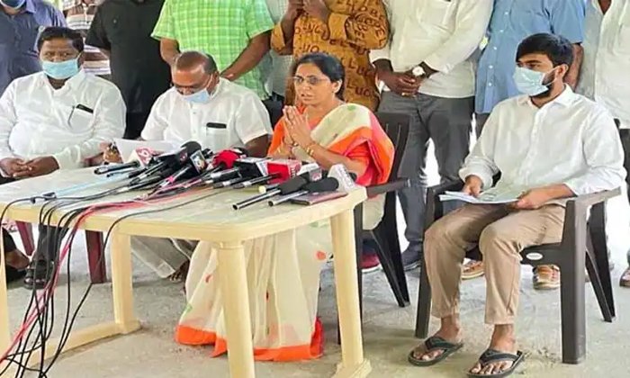  Eetela Rajendar Wife Sensatational Comments,  Huzurabad By Election's, Eetela Ra-TeluguStop.com