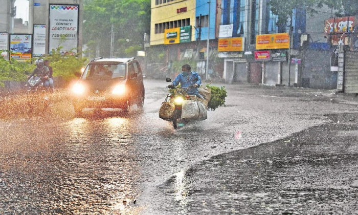  Heavy Rains To Lash Telangana For The Next Three Days-TeluguStop.com