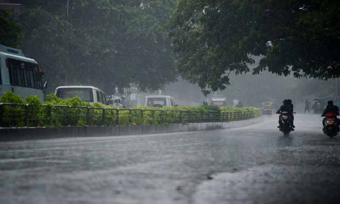  Imd Forecasts Heavy Rains For The Next Four Days In Ap-TeluguStop.com