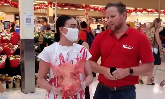  Vegan Protesters Storm Restaurant And Pours Fake Blood Everywhere In Australia M-TeluguStop.com