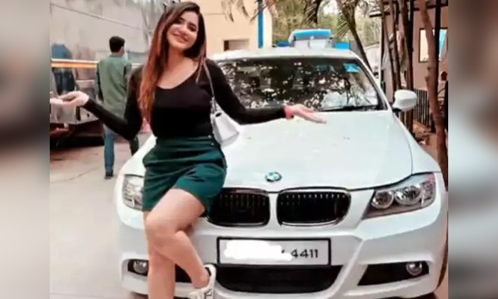 Telugu Ashu, Ashu Trolled, Ashu Car, Bigg Boss Show, Bmw Car, Netizens Ashu, Rah