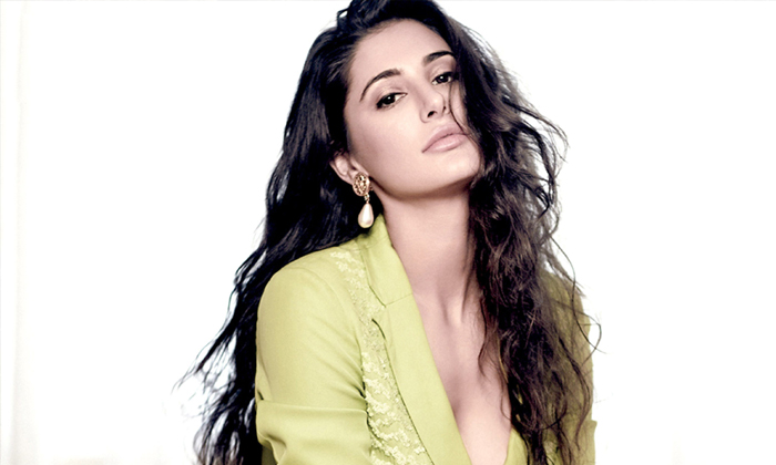  Bollywood Actress Nargis Fakhri Marriage News, Bollywood Actress, Nargis Fakhri,-TeluguStop.com