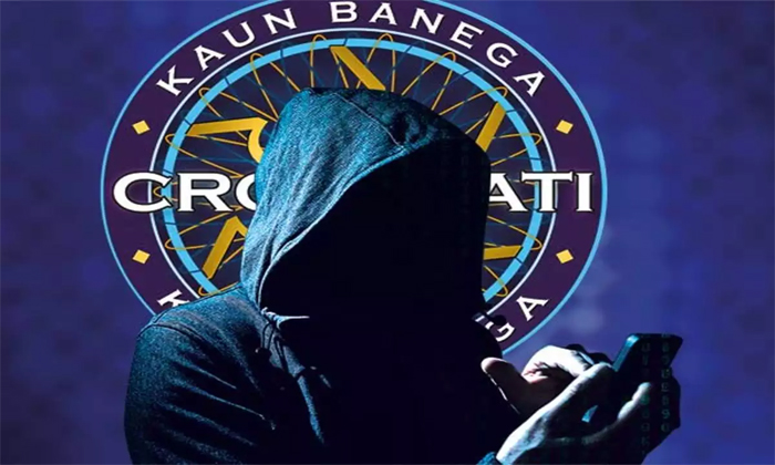  Cyber Fraudsters Betrayed Hyderabad Woman Over Eight Lakh Rupees , Cyber Fraudst-TeluguStop.com