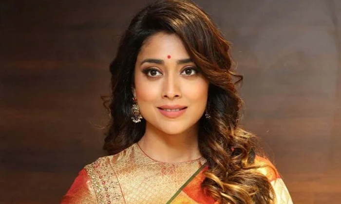  Shriya Saran Lucky Chance Nagarjuna Bangarraju, Annapurna Studios, Bangarraju, K-TeluguStop.com