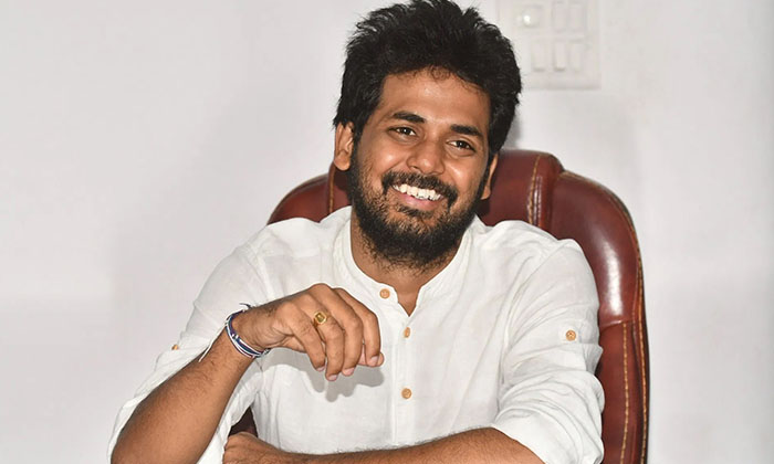  Interesting Facts About Mental Madilo Movie Director Vivek Athreya, Jr Ntr , Men-TeluguStop.com