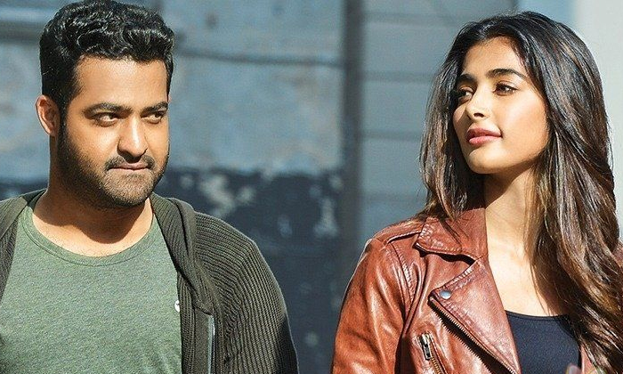 Telugu Age Gap, Ntr Pooja Hegde, Pawankalyan, Payal Rrajput, Prabhasshraddha, Ra