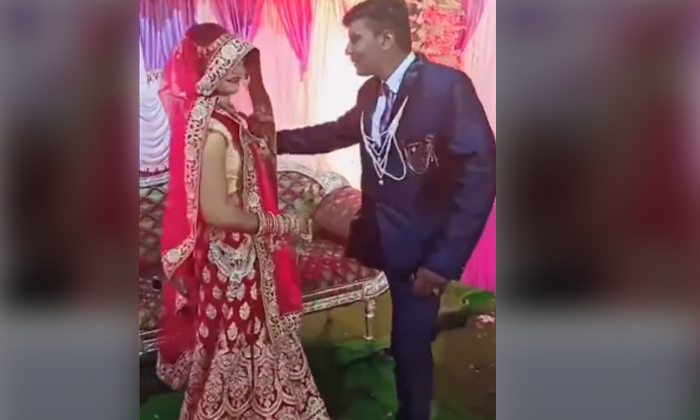  Viral Video One Legged Groom Attracted Everyone With His Dance Steps, One Legge-TeluguStop.com