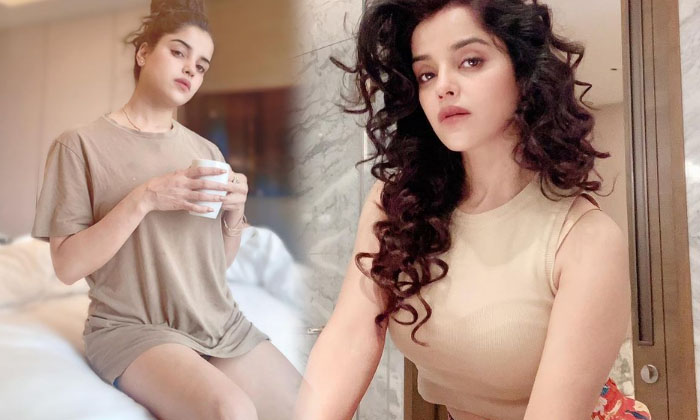 Actress Pia Bajpiee Glamorous Images Shake Up The Social-telugu Actress Photos Actress Pia Bajpiee Glamorous Images Shak High Resolution Photo