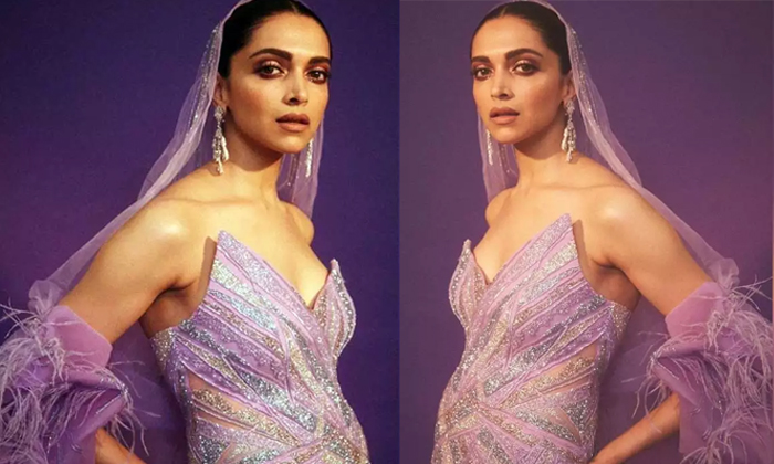  Bollywood Star Actress Deepika Padukone Pregnant News Viral-TeluguStop.com