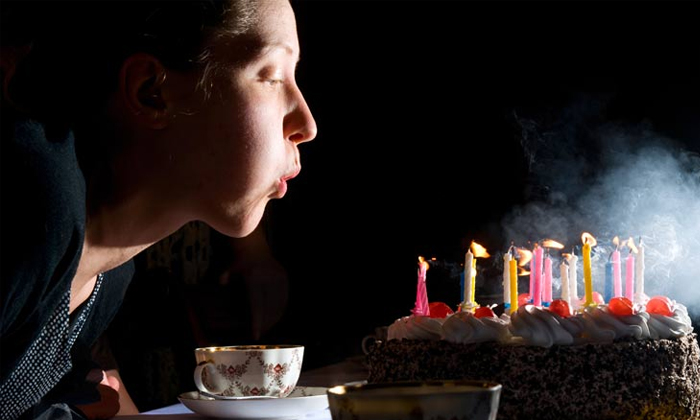  If You Blow Candles On The Cake There Is A Risk Of Diseases How, Candles, Viral-TeluguStop.com