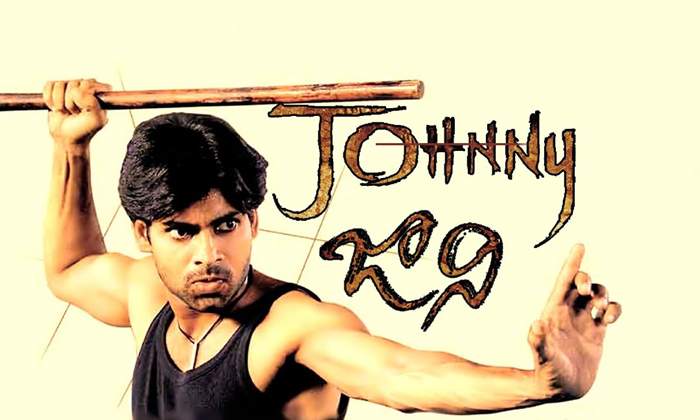 Telugu Johnny Fights, Johnny, Pawan Kalyan, Pawankalyan, Renu Desai, Renudesai-T