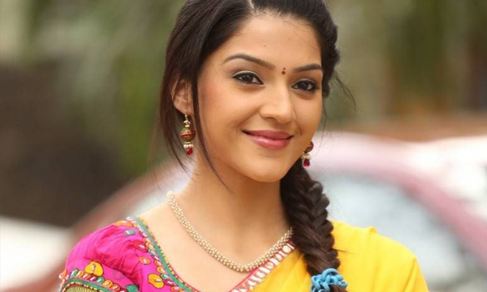 Telugu Anjali, Dialogues, Jenelia, Kajal Agarwal, Mehreen, Sada, Sai Pallavi, Sa