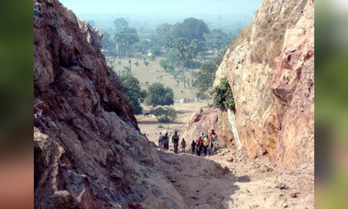 Telugu Roads, Harihar Behara, Mountain Odisha, Odisha Tribal, Kilometrecanal, Tr