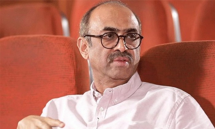 Telugu Businesses, Ramanaidu Son, Daggubatisuresh, Bharathi Raja, Suresh Babu-Te