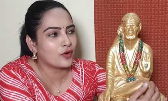 Telugu Himaja, Sai Baba, Saicharithra, Saibaba Statue, Serialactress, Vibhuthi-M