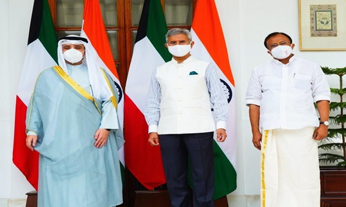  Kuwait Establish Ministerial Committee For Non Permitted Residents , Kuwait, Ind-TeluguStop.com