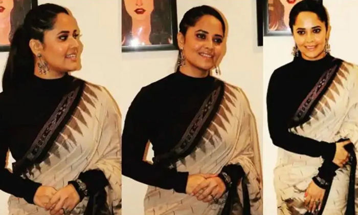  Netizens Praises Jabardasth Top Anchor Anasuya Why Because, Anasuya, Handloom, N-TeluguStop.com