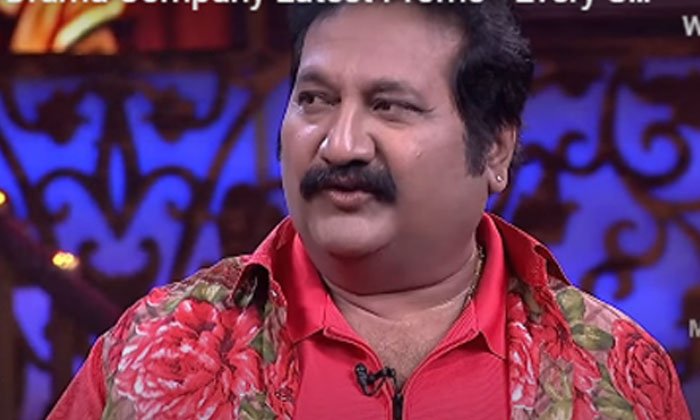  Singer Mano Shocking Comments On Sudheer In Sridevi Drama Company, Mano , Sridev-TeluguStop.com