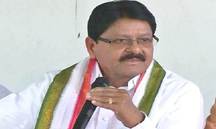  Another Leader Supporting Kcr .. Shouldn't Congress Be Shocked?,  Revanth, Surve-TeluguStop.com