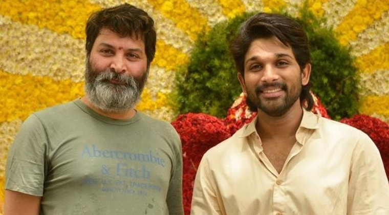  Trivikram Meets Allu Arjun In His Office , Allu Arjun, Allu Arjun Trivukrem, Jul-TeluguStop.com