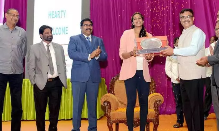  Pv Sindhu Sensational Comments In Visakhapatnam, Pv Sindhu, Visakhapatnam , Visa-TeluguStop.com