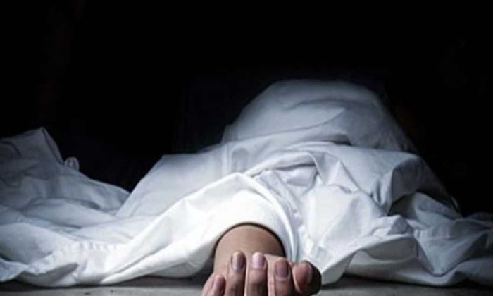  Young Bride Commits Suicide In Andhra Pradesh, Andhra Pradesh, Bride Commits Sui-TeluguStop.com